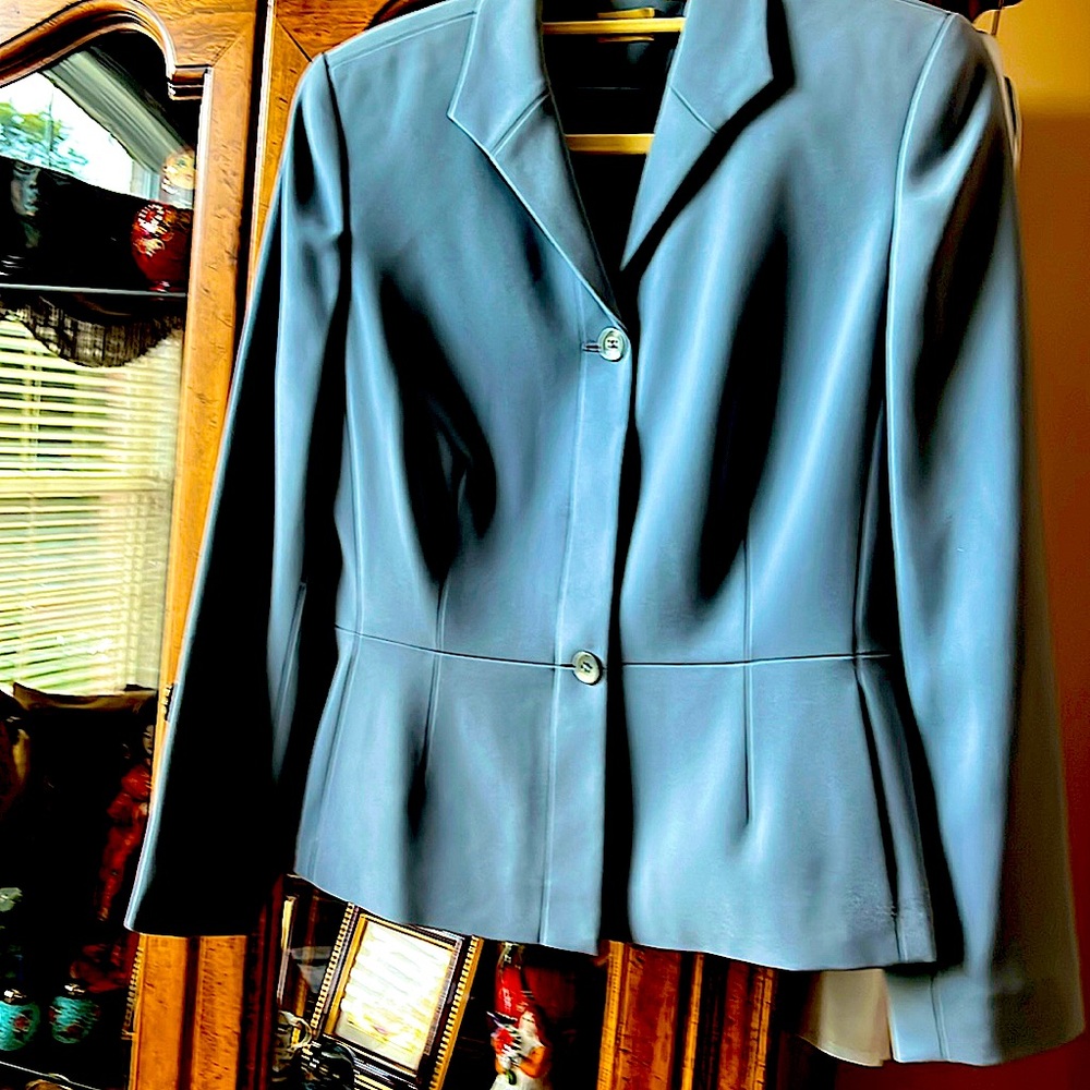 Caslon beautiful blue Peplumjacket.Excellent condition.Pockets.Bundle with skirt